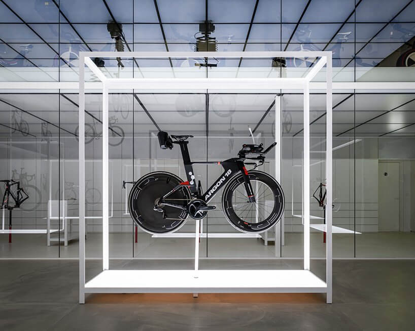 Marca de bicicletas dinamarquesa mostra outro nível de design em seu Showroom