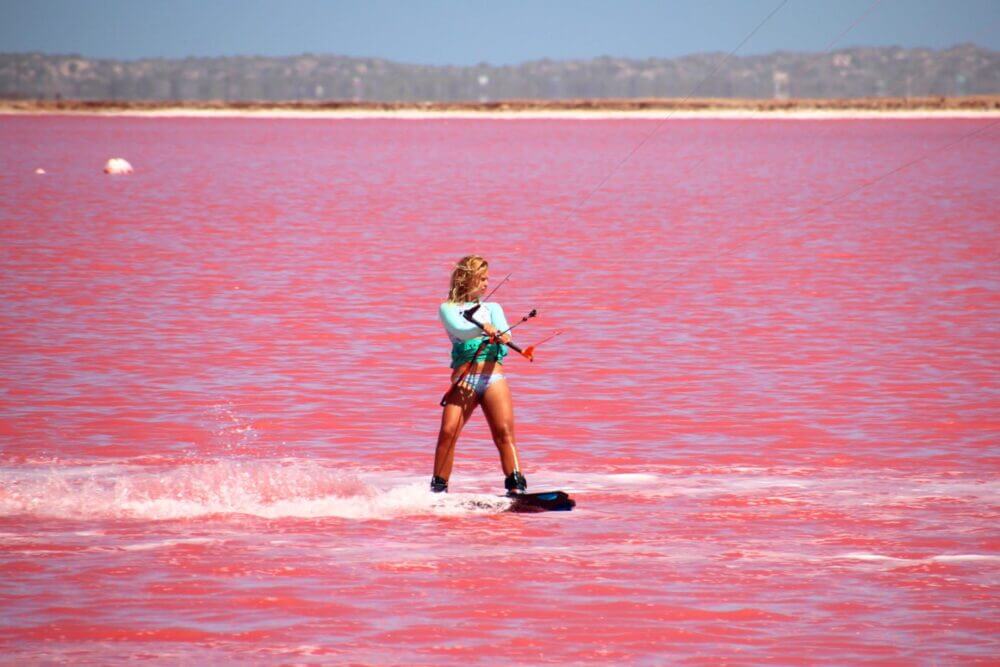 O lago rosa da Austrália