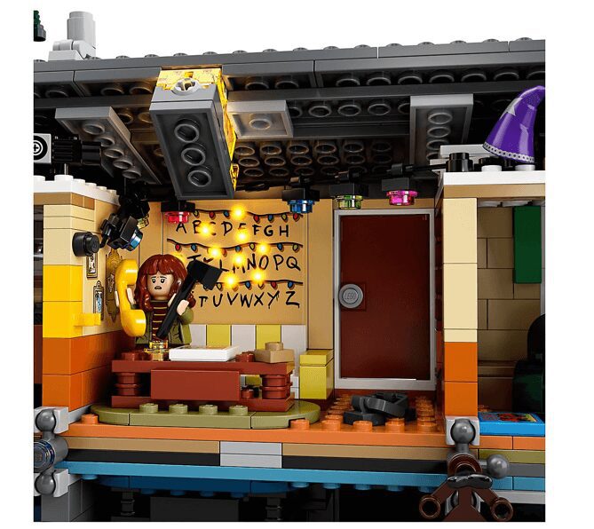 Lego incorpora conceito do 'mundo invertido' em novo playset de Stranger Things