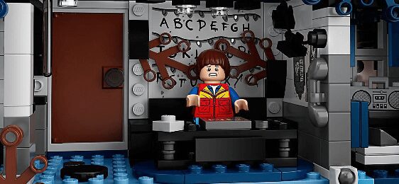 Lego incorpora conceito do 'mundo invertido' em novo playset de Stranger Things