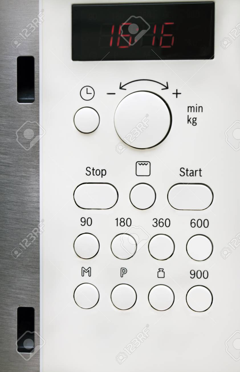 Dois botões que irritam: o do microondas e o do envio de áudio no WhatsApp
