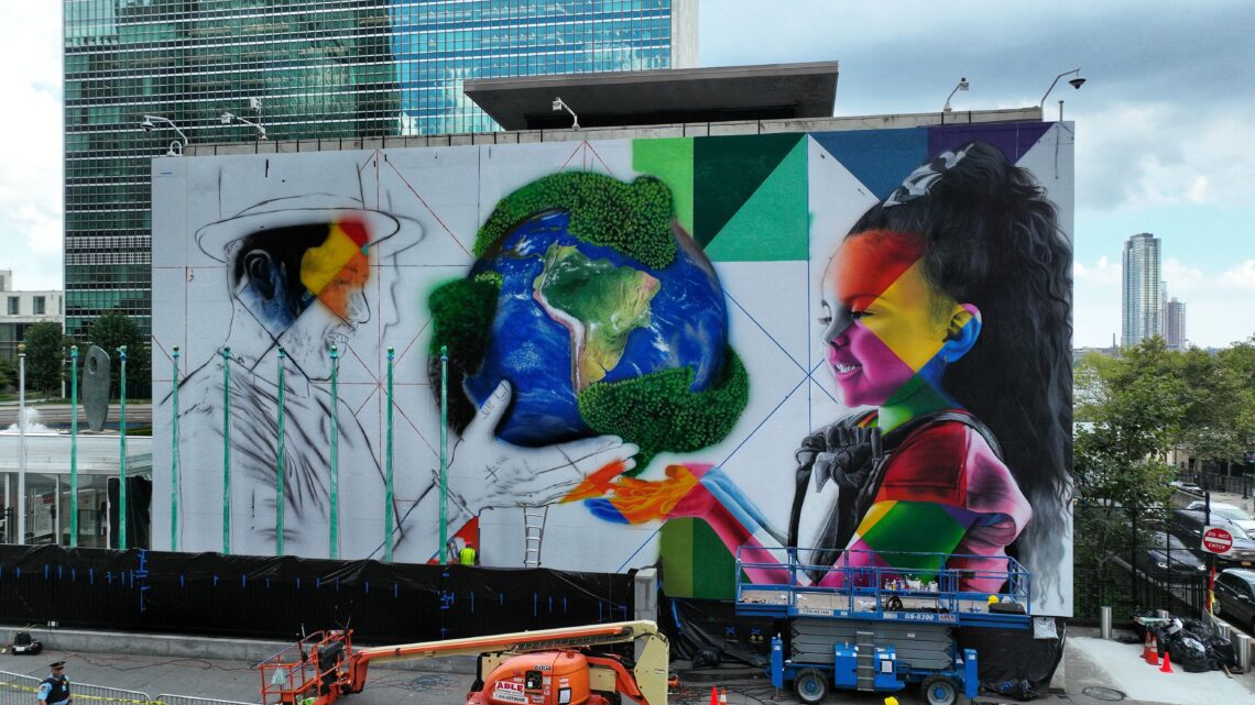 1 Kobra faz mural na fachada da ONU em Nova York2 credito para Divulgacao 1